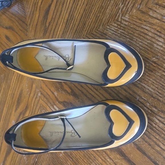 Butrich Wedge Platform Shoes - Picture 1 of 10
